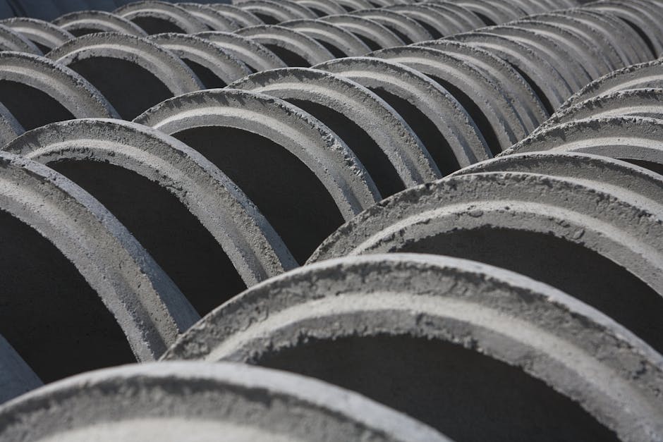 nowoczesny zbiornik betonowy gotowy do montażu w przygotowanym wykopie